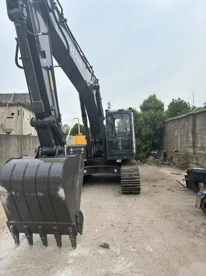 Volvo EC 210 - Мини-экскаватор: фото 2 Volvo EC 210 - Мини-экскаватор: фото 2