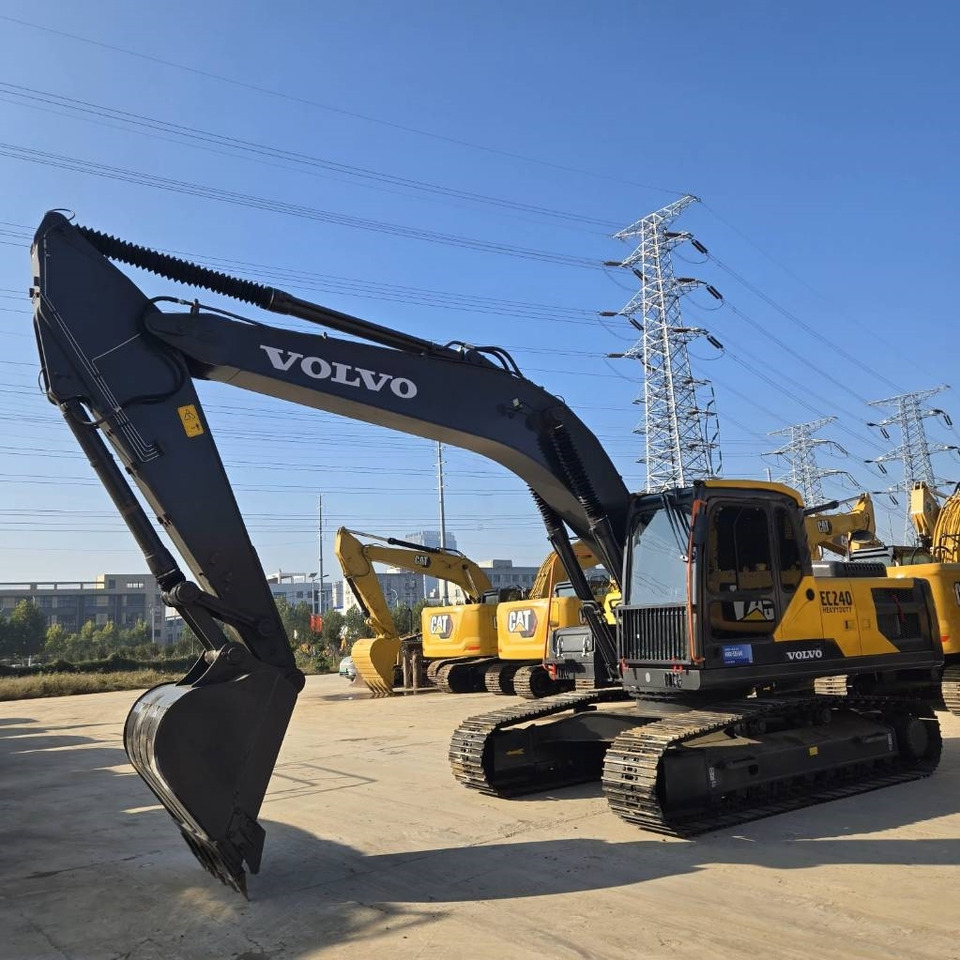 Volvo EC 240 - Гусеничный экскаватор: фото 1 Volvo EC 240 - Гусеничный экскаватор: фото 1