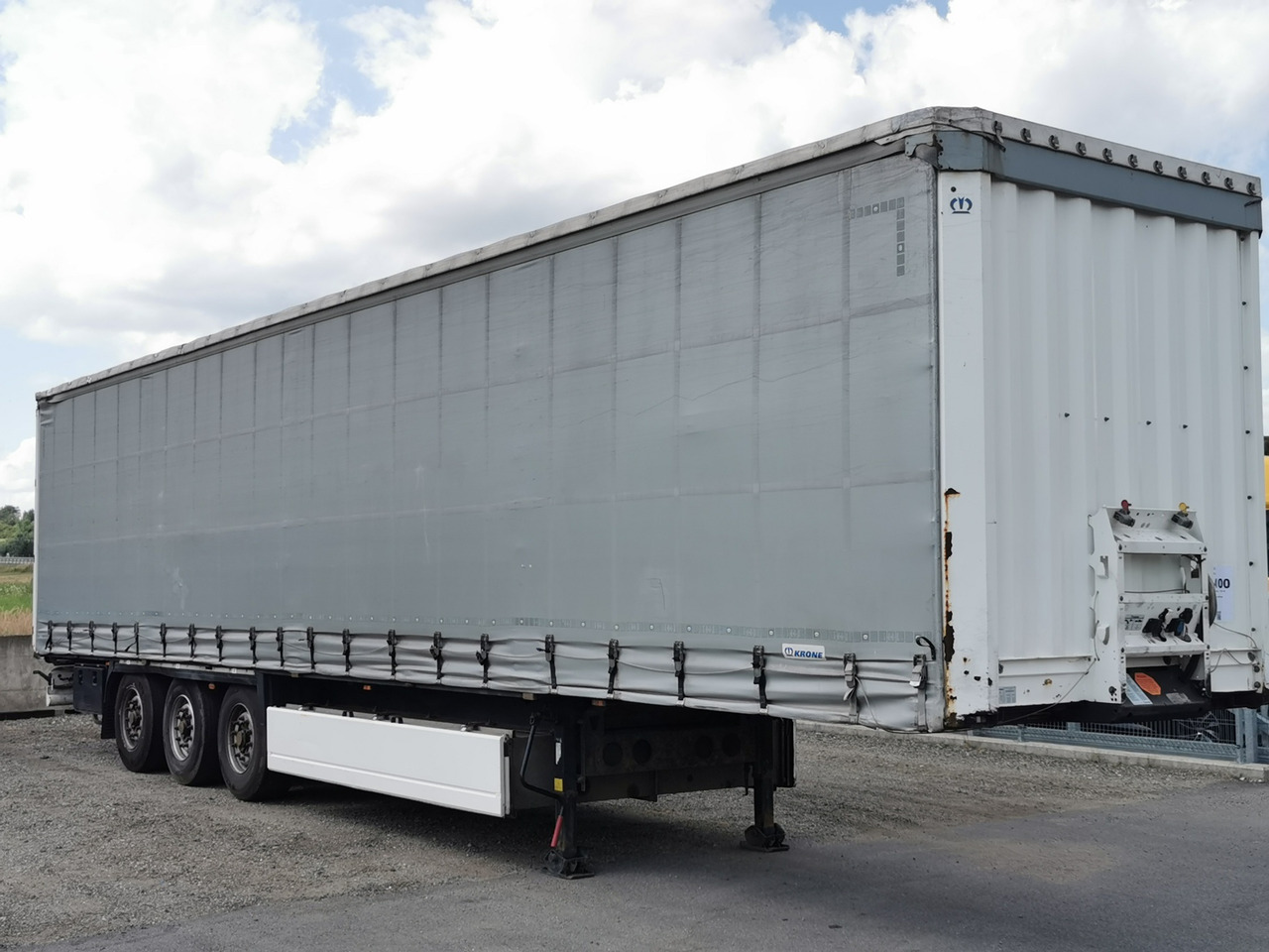 KRONE SD - Тентованный полуприцеп: фото 3 KRONE SD - Тентованный полуприцеп: фото 3
