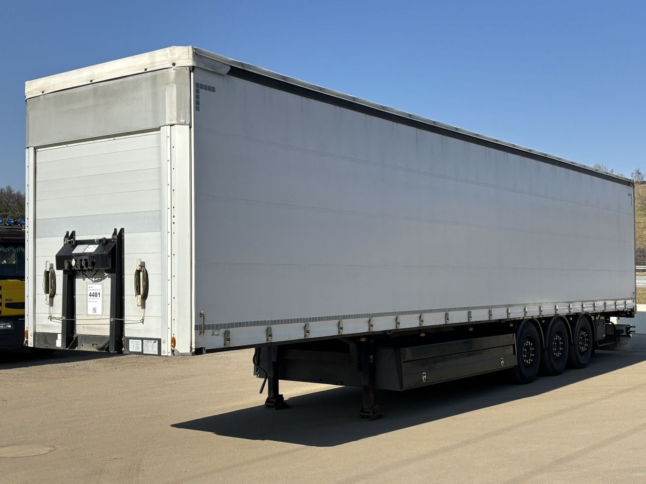 SCHWARZMÜLLER RSA 3/E - Тентованный полуприцеп: фото 1 SCHWARZMÜLLER RSA 3/E - Тентованный полуприцеп: фото 1