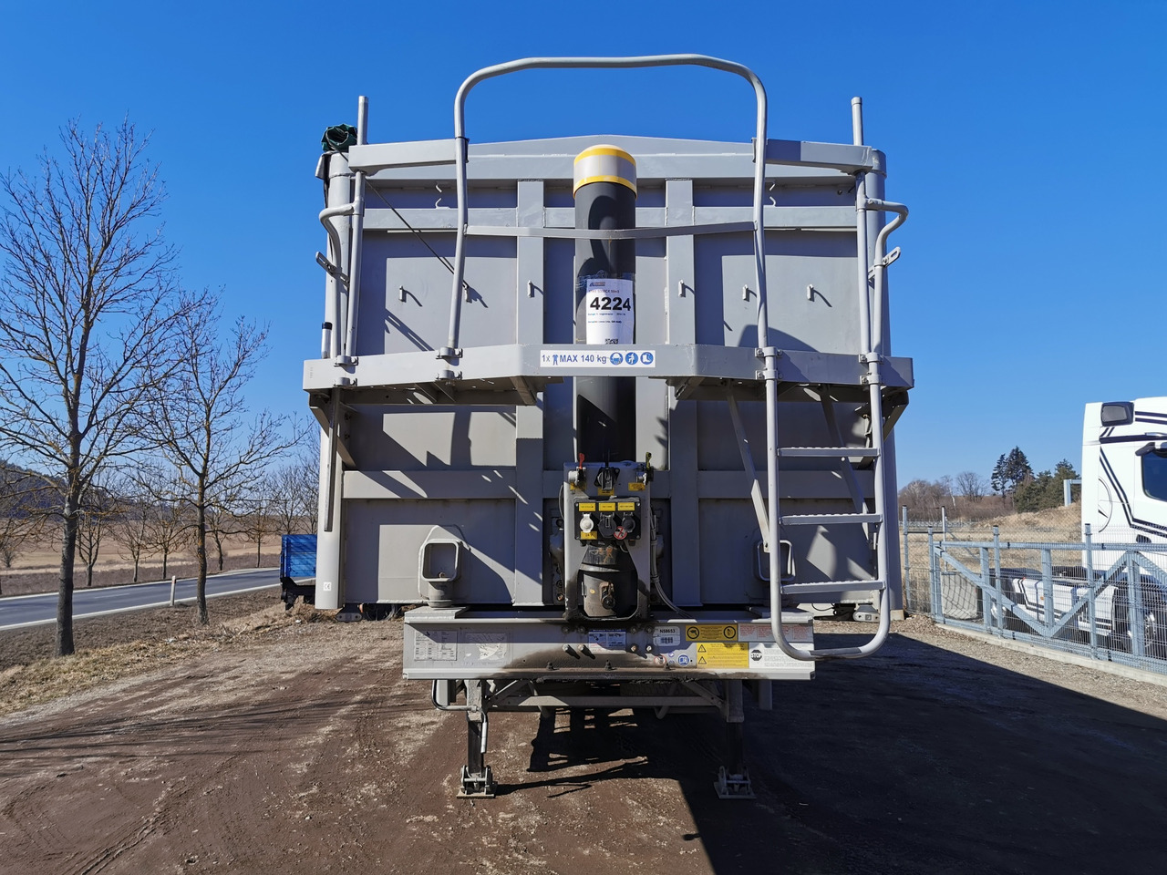 STAS S300CX 50m3 - Самосвальный полуприцеп: фото 2 STAS S300CX 50m3 - Самосвальный полуприцеп: фото 2