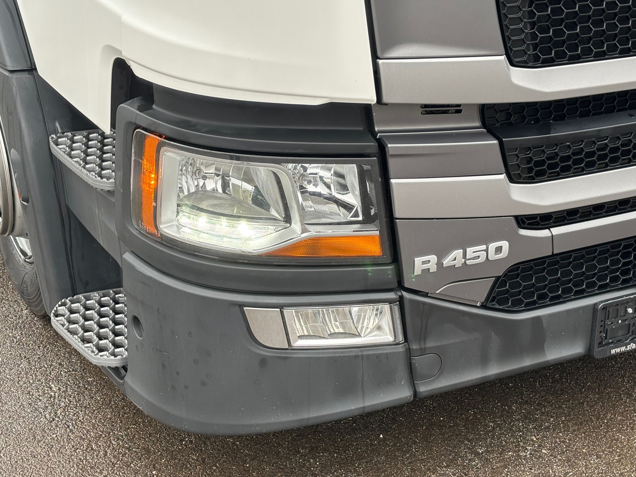 SCANIA R450 EURO 6 low deck - Тягач: фото 4 SCANIA R450 EURO 6 low deck - Тягач: фото 4