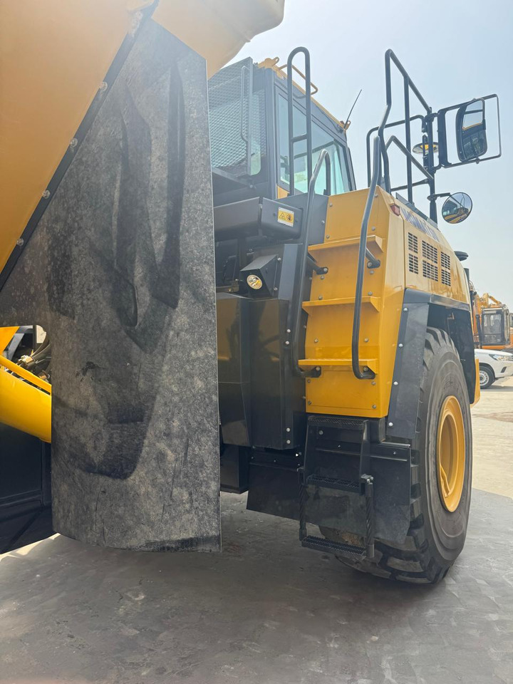 KOMATSU HM400 - Сочленённый самосвал: фото 5 KOMATSU HM400 - Сочленённый самосвал: фото 5