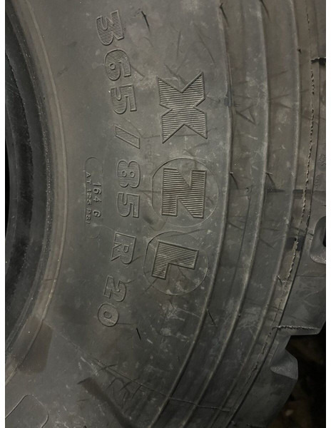 Michelin XZL - Шина: фото 3 Michelin XZL - Шина: фото 3