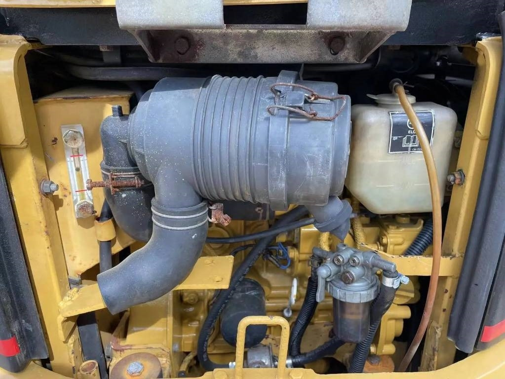 CAT 301.5GR - Мини-экскаватор: фото 2 CAT 301.5GR - Мини-экскаватор: фото 2