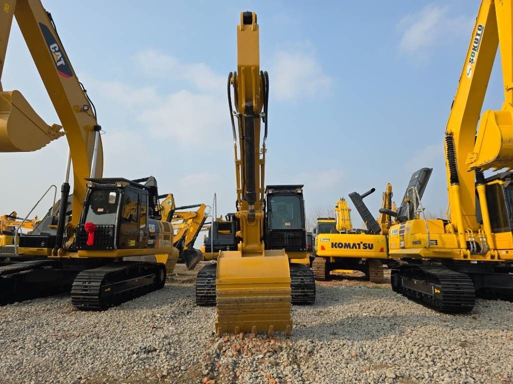 CAT 320D - Гусеничный экскаватор: фото 1 CAT 320D - Гусеничный экскаватор: фото 1