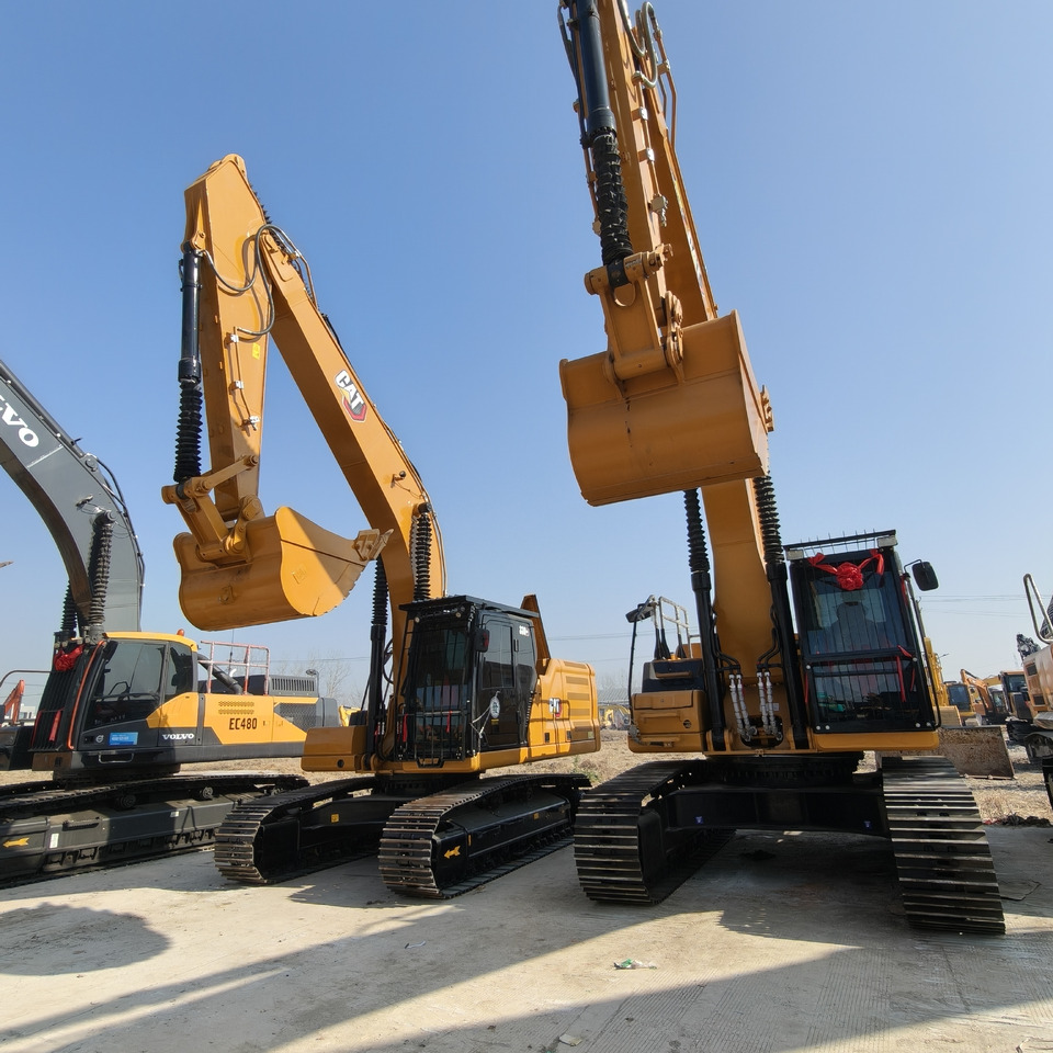 CAT 330GC - Гусеничный экскаватор: фото 3 CAT 330GC - Гусеничный экскаватор: фото 3