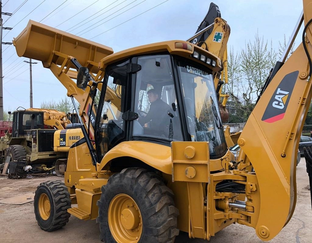 CAT 416E - Экскаватор-погрузчик: фото 4 CAT 416E - Экскаватор-погрузчик: фото 4