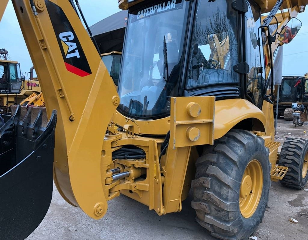 CAT 416E - Экскаватор-погрузчик: фото 3 CAT 416E - Экскаватор-погрузчик: фото 3