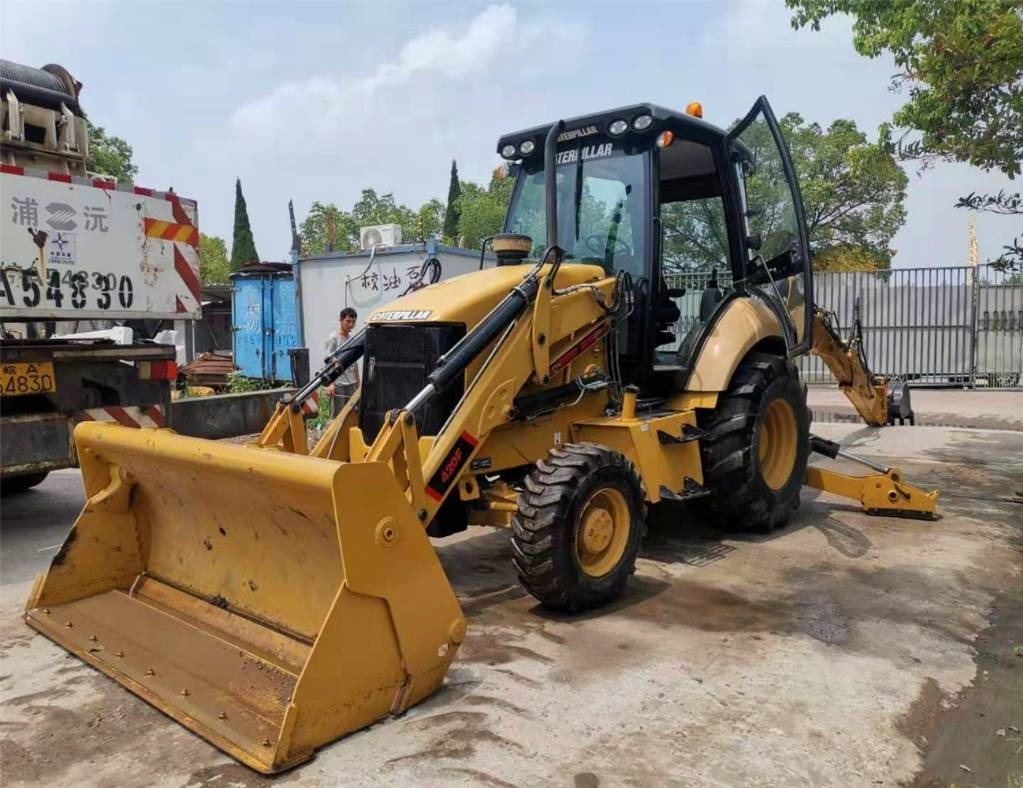 CAT 430F - Экскаватор-погрузчик: фото 1 CAT 430F - Экскаватор-погрузчик: фото 1