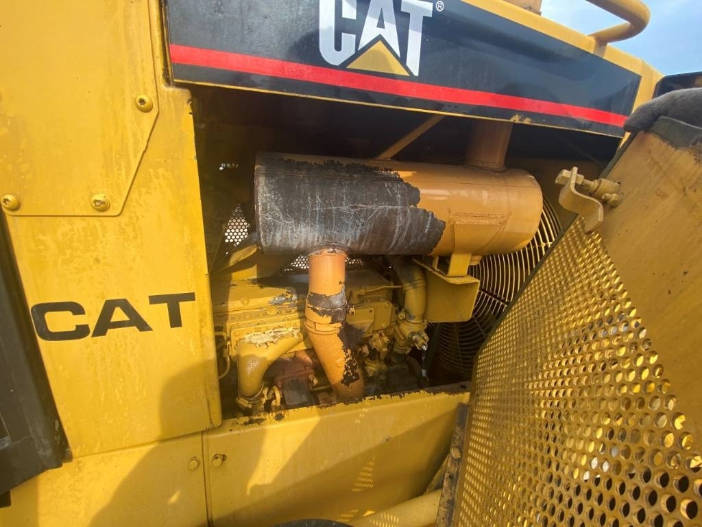 CAT D6R - Бульдозер: фото 2 CAT D6R - Бульдозер: фото 2