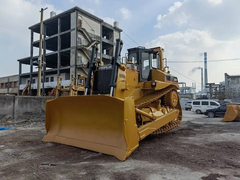 CAT D9N - Бульдозер: фото 1 CAT D9N - Бульдозер: фото 1