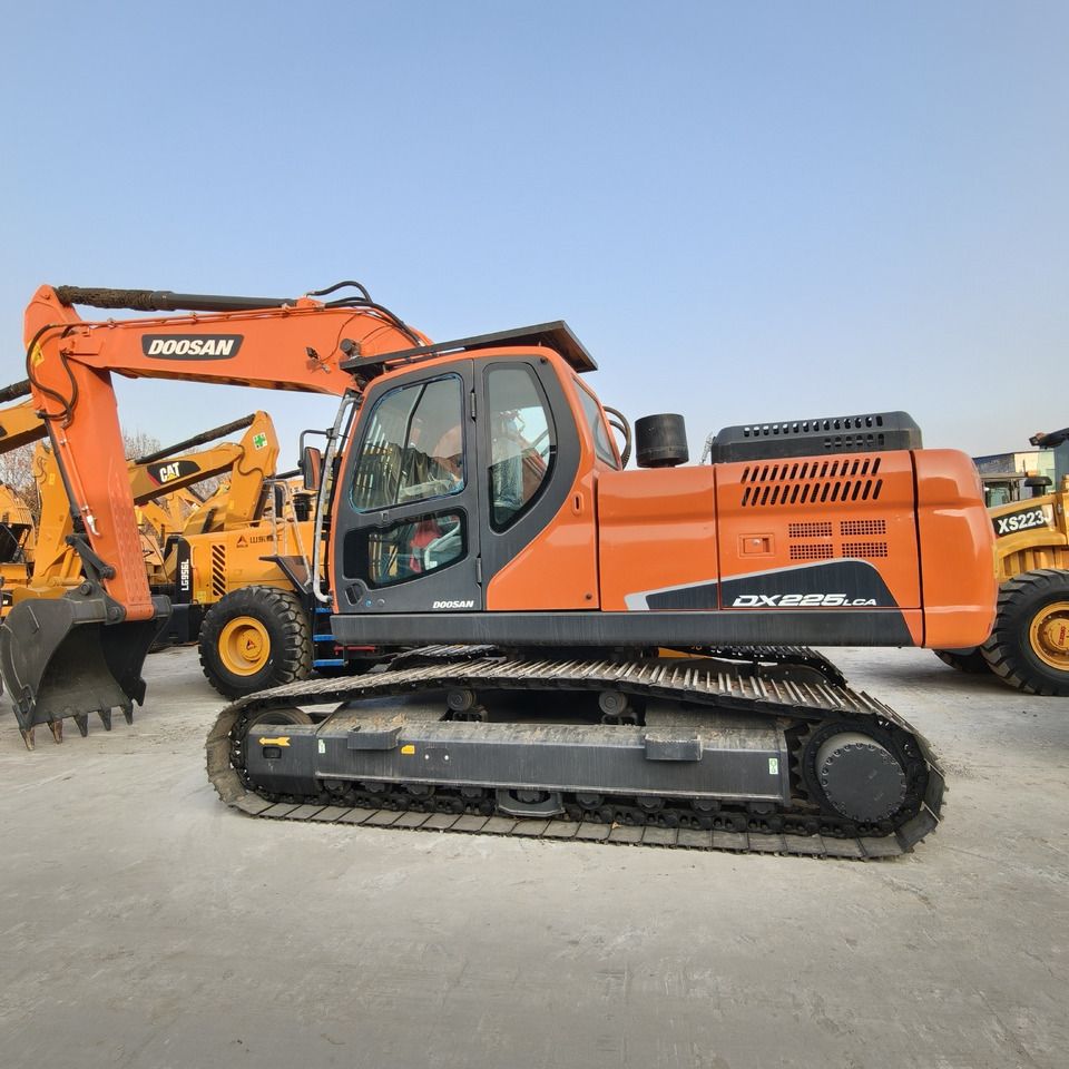 DOOSAN DX225LCA - Гусеничный экскаватор: фото 3 DOOSAN DX225LCA - Гусеничный экскаватор: фото 3