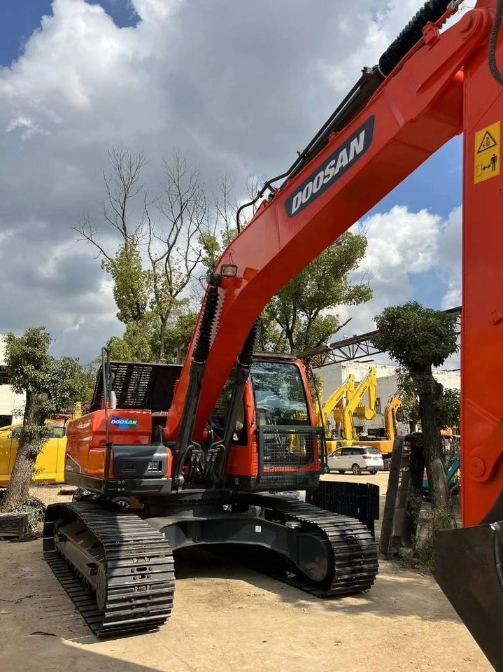 Doosan DX225LC-9C - Гусеничный экскаватор: фото 4 Doosan DX225LC-9C - Гусеничный экскаватор: фото 4
