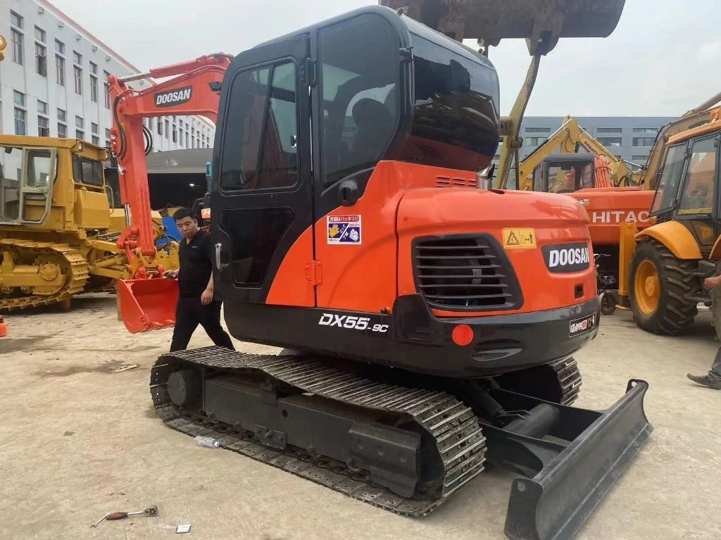 Doosan DX55-9C - Мини-экскаватор: фото 3 Doosan DX55-9C - Мини-экскаватор: фото 3