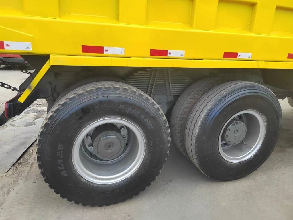 Howo 371 6x4 - Самосвал: фото 2 Howo 371 6x4 - Самосвал: фото 2