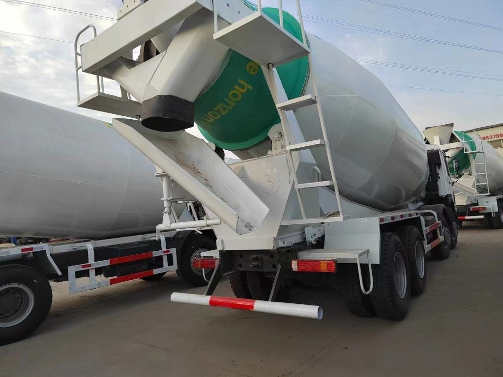 Howo 371 6x4 - Автобетоносмеситель: фото 5 Howo 371 6x4 - Автобетоносмеситель: фото 5