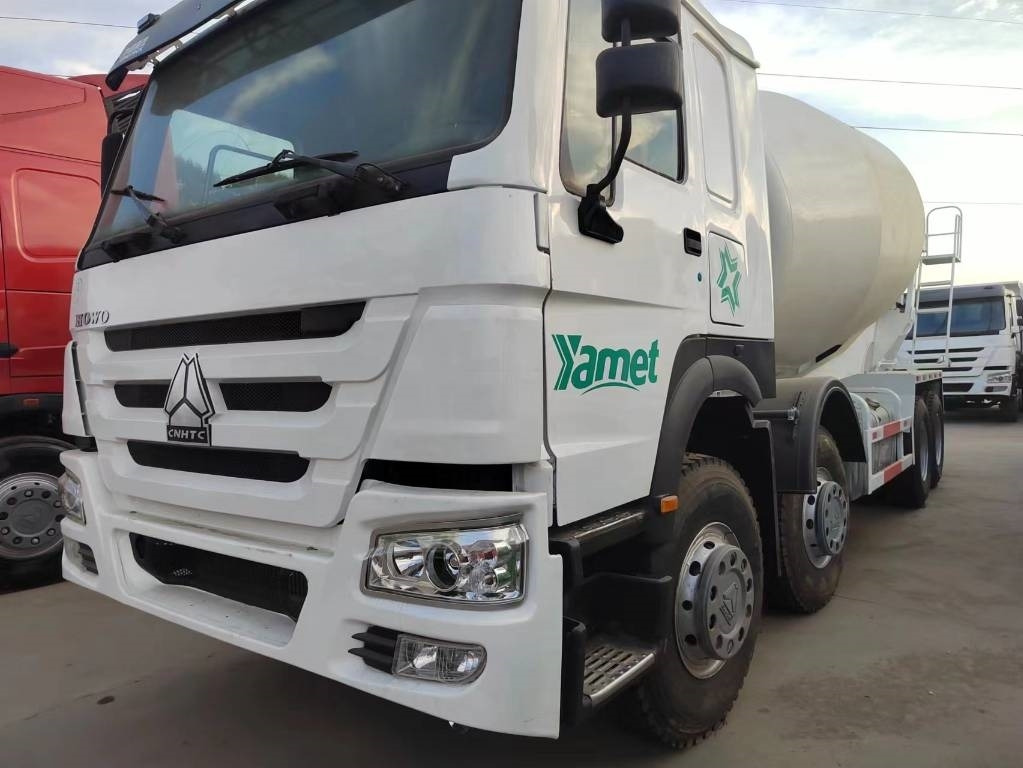 Howo 371 6x4 - Автобетоносмеситель: фото 2 Howo 371 6x4 - Автобетоносмеситель: фото 2
