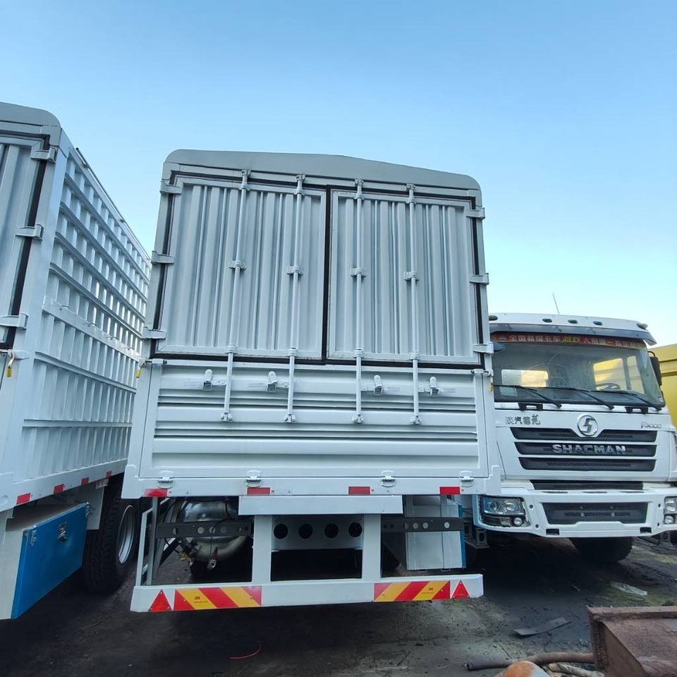 Самосвал Howo 371 8x4: фото 9