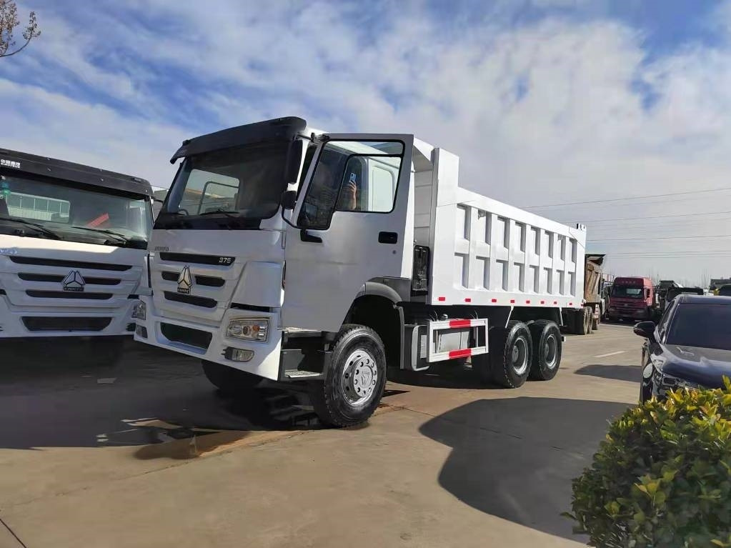 Самосвал Howo 375 6x4: фото 7