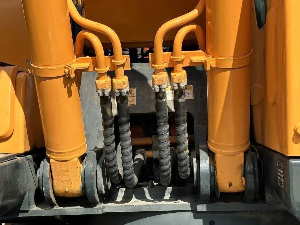 Hyundai R210W-9 - Колёсный экскаватор: фото 4 Hyundai R210W-9 - Колёсный экскаватор: фото 4