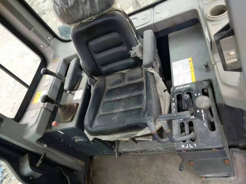 Shantui SD16 - Бульдозер: фото 5 Shantui SD16 - Бульдозер: фото 5