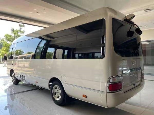 Микроавтобус, Пассажирский фургон Toyota Coaster Bus: фото 10