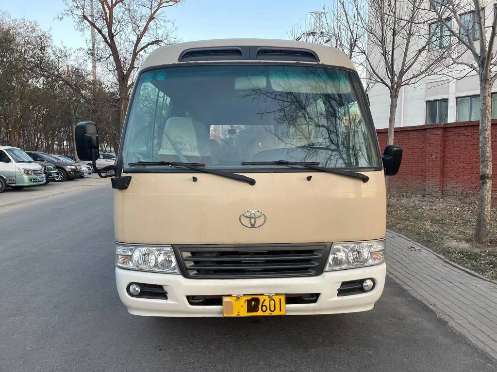 Toyota Coaster Bus - Микроавтобус, Пассажирский фургон: фото 1 Toyota Coaster Bus - Микроавтобус, Пассажирский фургон: фото 1