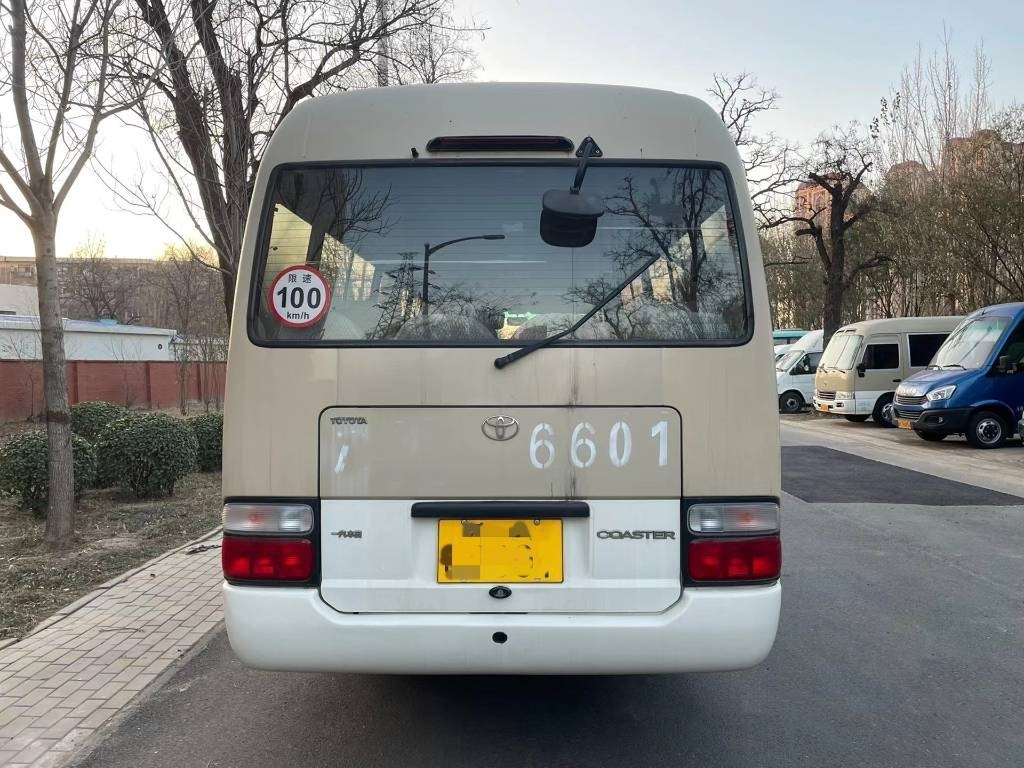 Toyota Coaster Bus - Микроавтобус, Пассажирский фургон: фото 3 Toyota Coaster Bus - Микроавтобус, Пассажирский фургон: фото 3