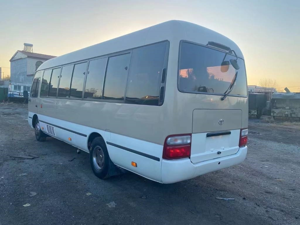 Микроавтобус, Пассажирский фургон Toyota Coaster Bus: фото 6