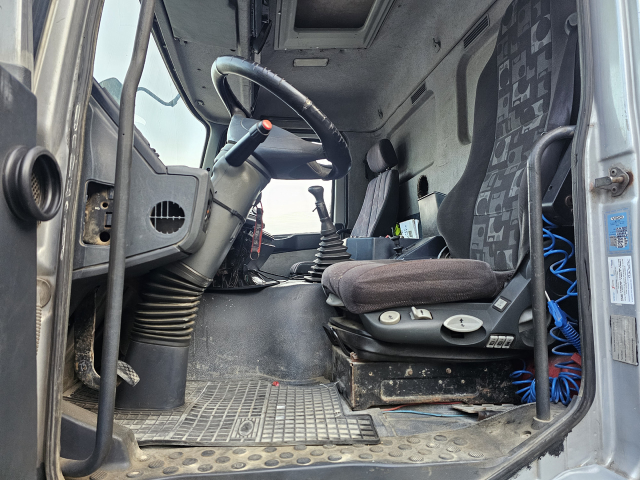 MERCEDES-BENZ ACTROS 3235 - Самосвал: фото 4 MERCEDES-BENZ ACTROS 3235 - Самосвал: фото 4