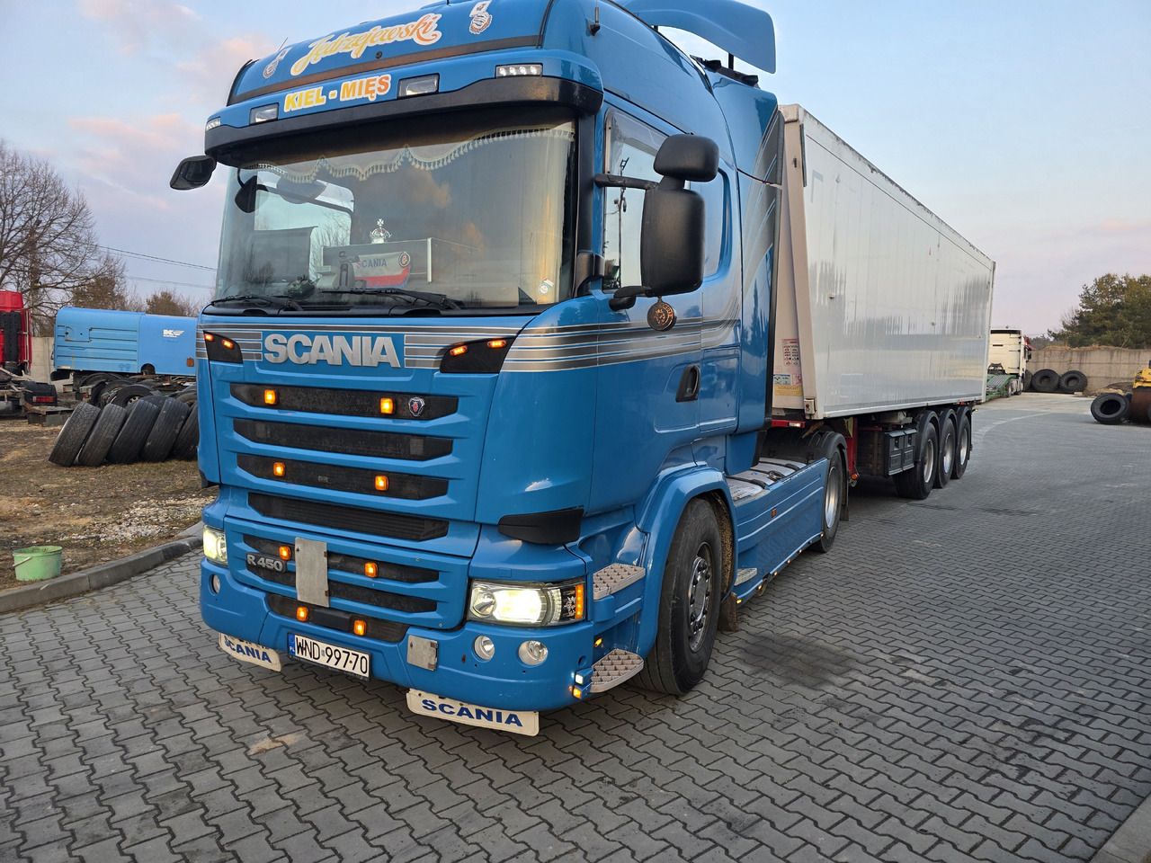 SCANIA R 450 + naczepa Kempf 55 m/3 Topp !! R 450 - Тягач: фото 3 SCANIA R 450 + naczepa Kempf 55 m/3 Topp !! R 450 - Тягач: фото 3
