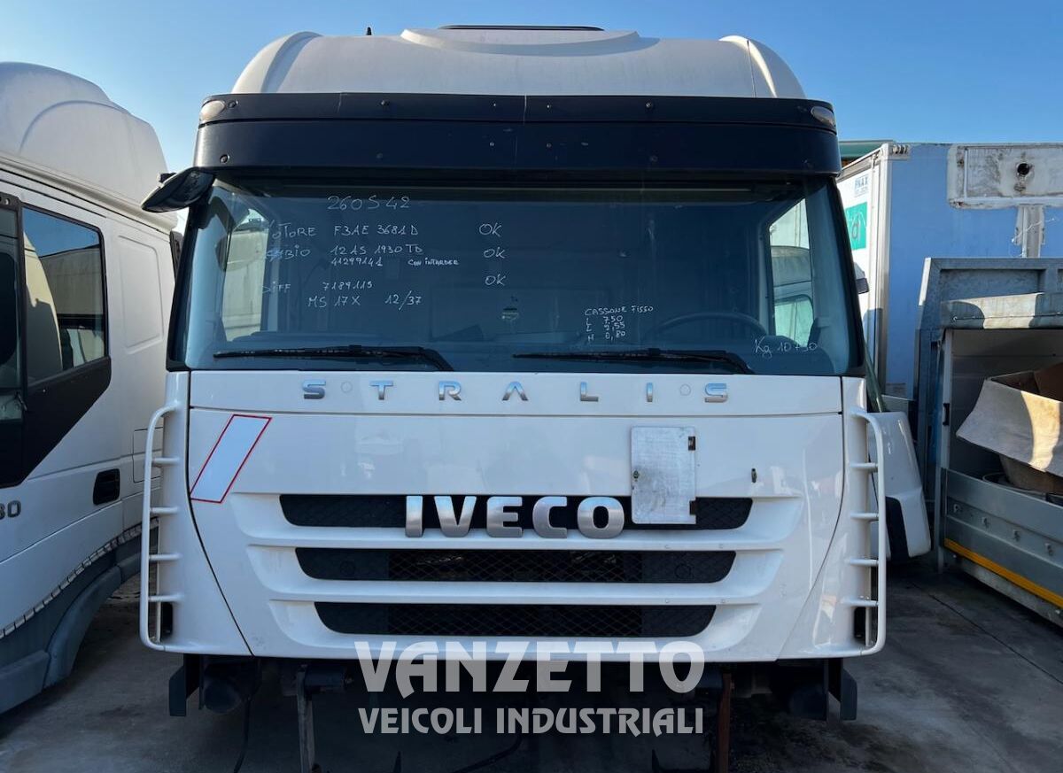 IVECO STRALIS - Кабина для Грузовиков: фото 2 IVECO STRALIS - Кабина для Грузовиков: фото 2
