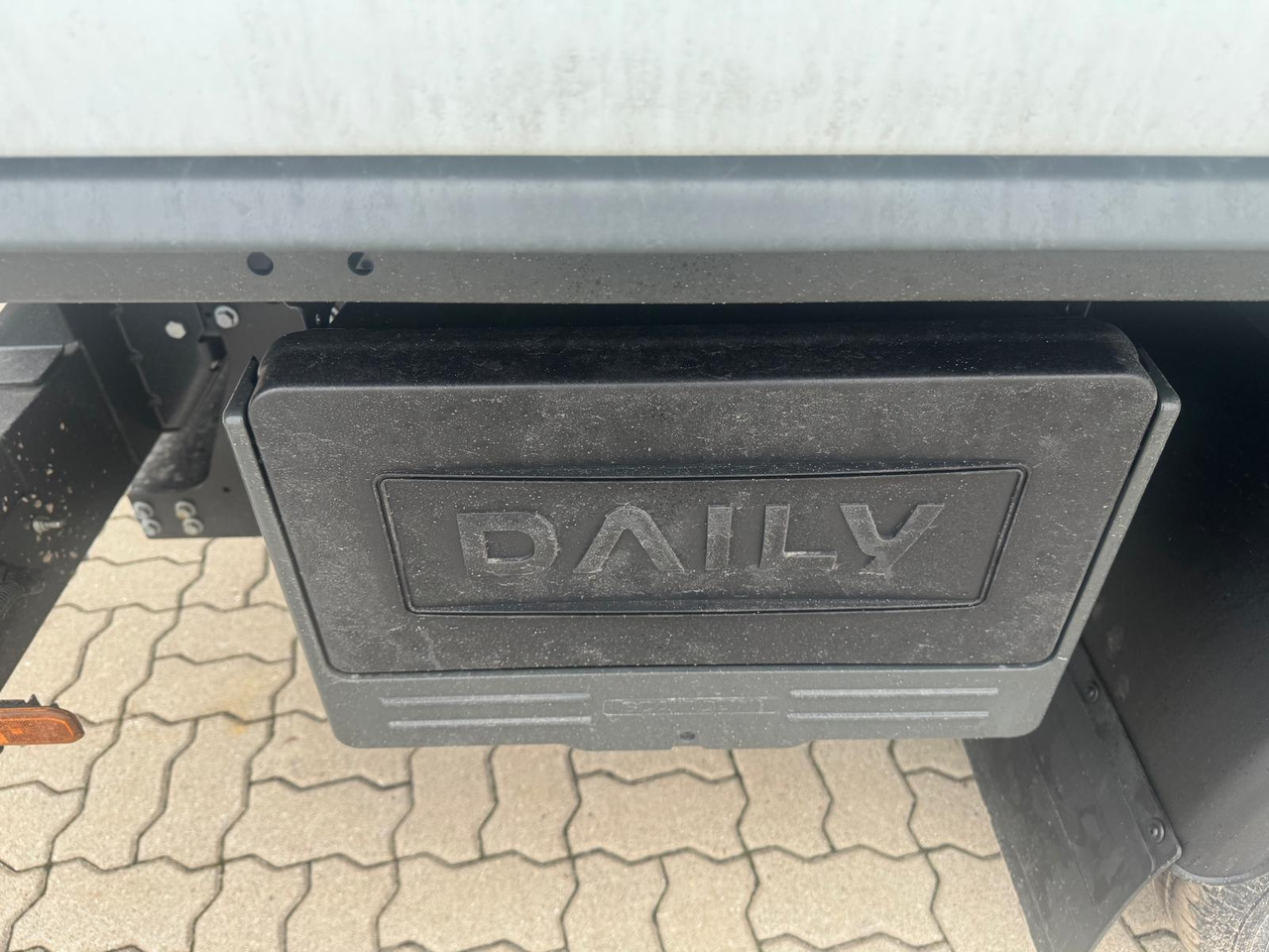 Iveco Daily 35C18 - Малотоннажный самосвал: фото 5 Iveco Daily 35C18 - Малотоннажный самосвал: фото 5