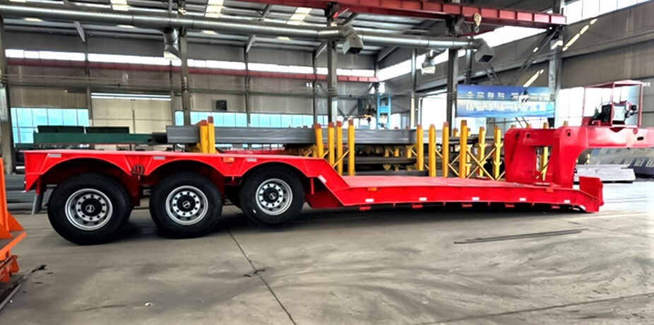 3 Axle Removable Gooseneck Lowboy Trailer - Низкорамный полуприцеп: фото 4 3 Axle Removable Gooseneck Lowboy Trailer - Низкорамный полуприцеп: фото 4