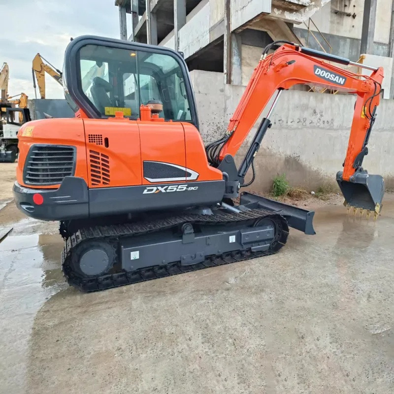 Used Doosan DX55 Excavator - Гусеничный экскаватор: фото 3 Used Doosan DX55 Excavator - Гусеничный экскаватор: фото 3