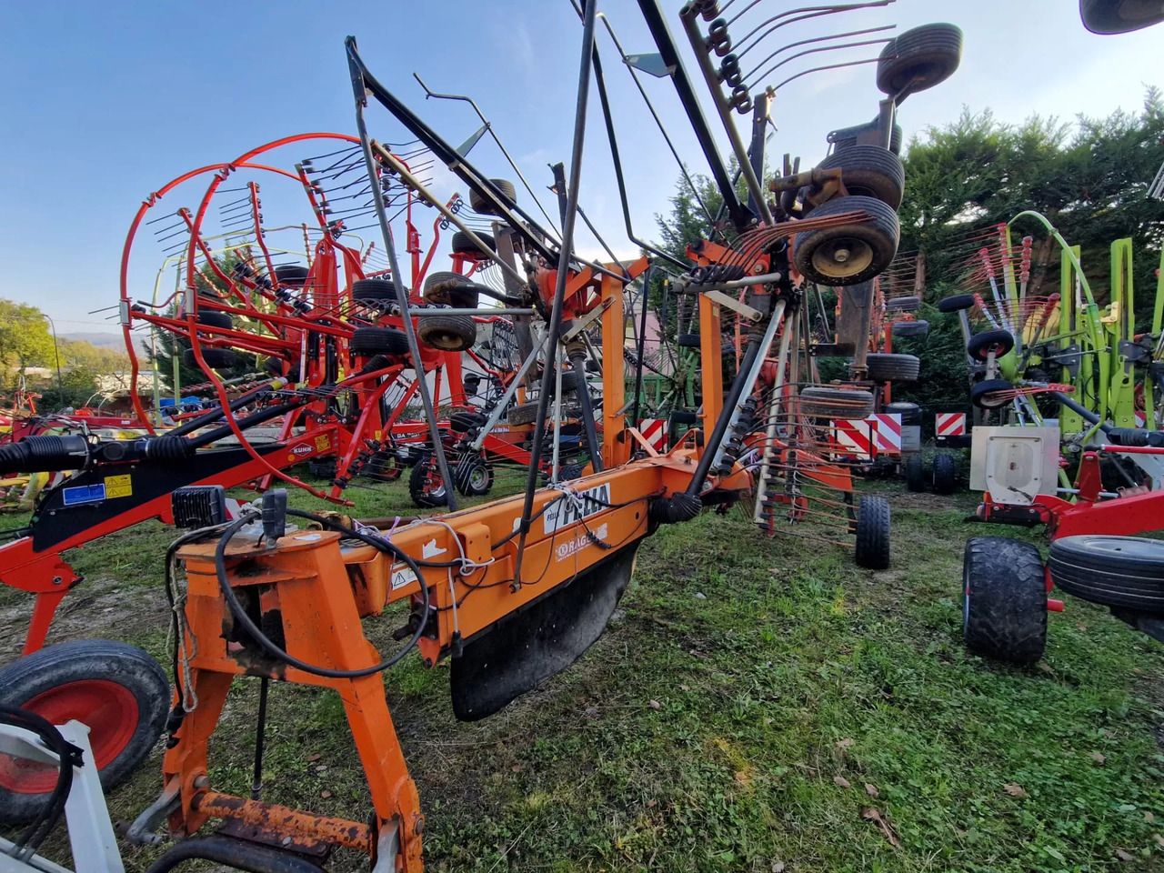 FELLA TS 880 PRO - Сеноворошилка: фото 1 FELLA TS 880 PRO - Сеноворошилка: фото 1