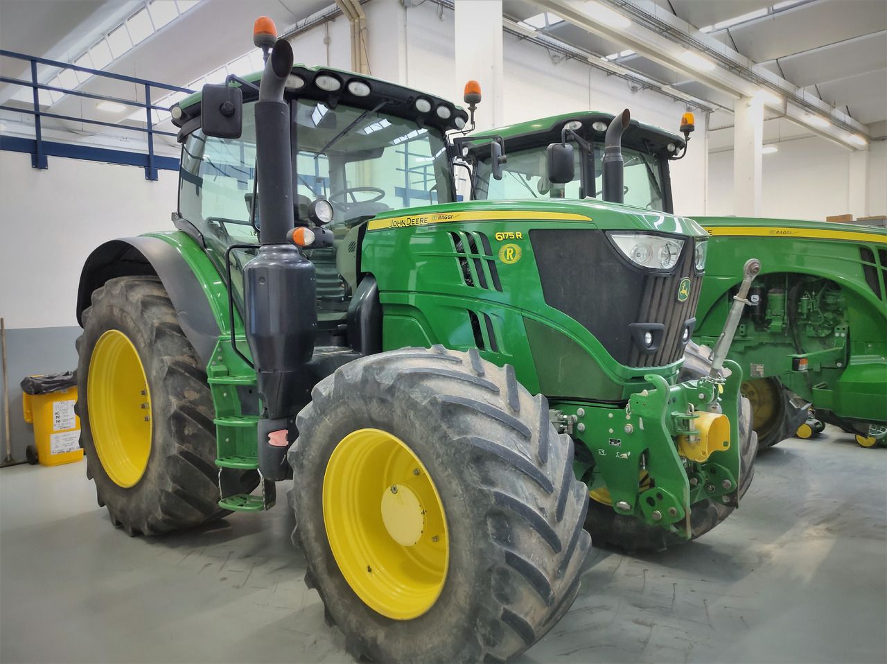 JOHN DEERE 6175R - Трактор: фото 4 JOHN DEERE 6175R - Трактор: фото 4
