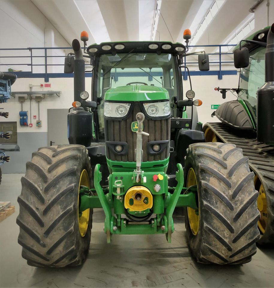 JOHN DEERE 6175R - Трактор: фото 1 JOHN DEERE 6175R - Трактор: фото 1