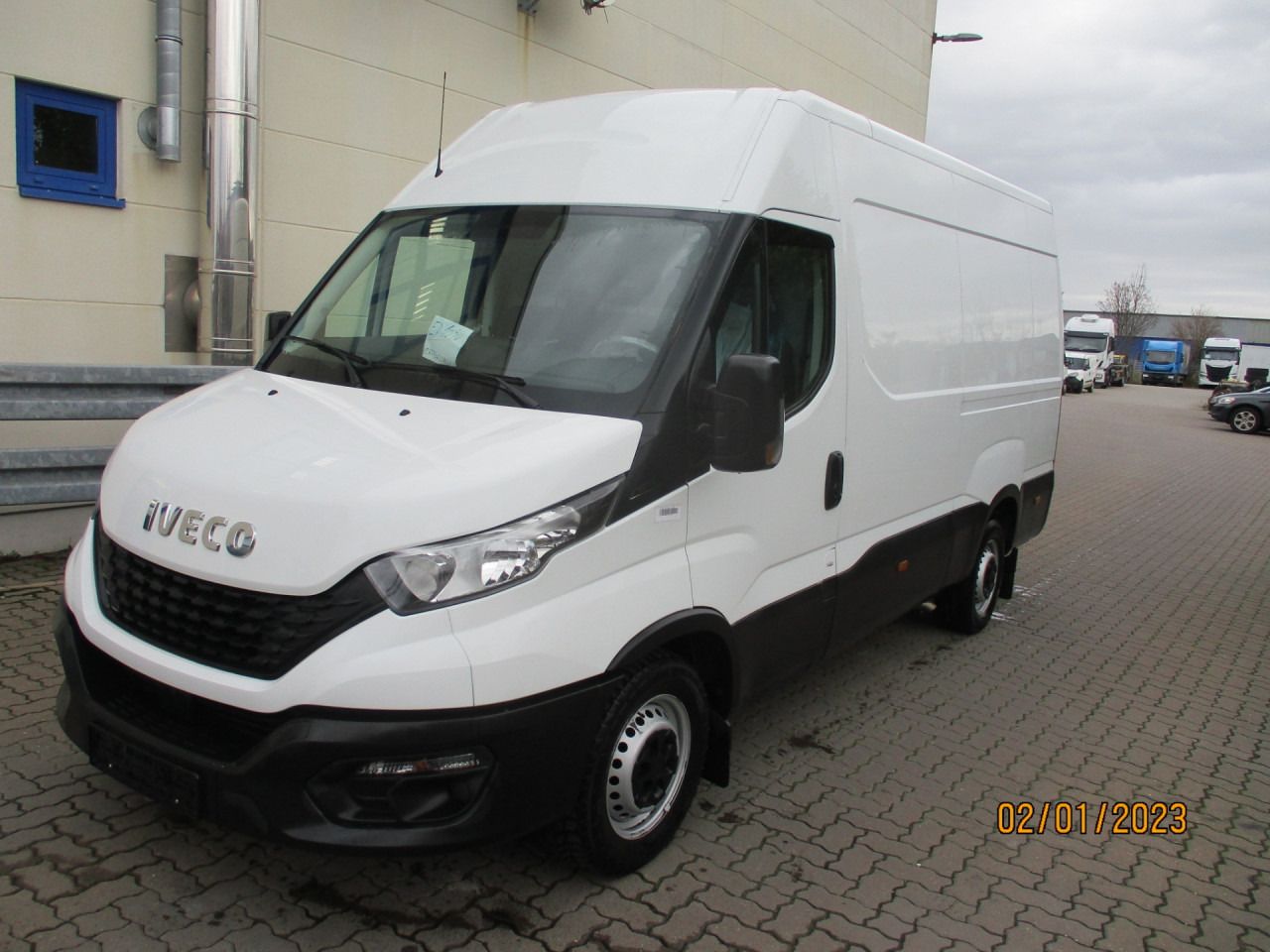 IVECO DAILY 35S16 - Цельнометаллический фургон: фото 1 IVECO DAILY 35S16 - Цельнометаллический фургон: фото 1