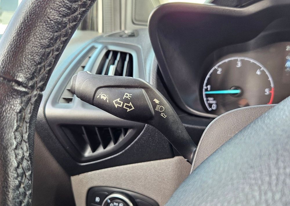 Микроавтобус, Пассажирский фургон Ford Transit Connect: фото 24 Микроавтобус, Пассажирский фургон Ford Transit Connect: фото 24