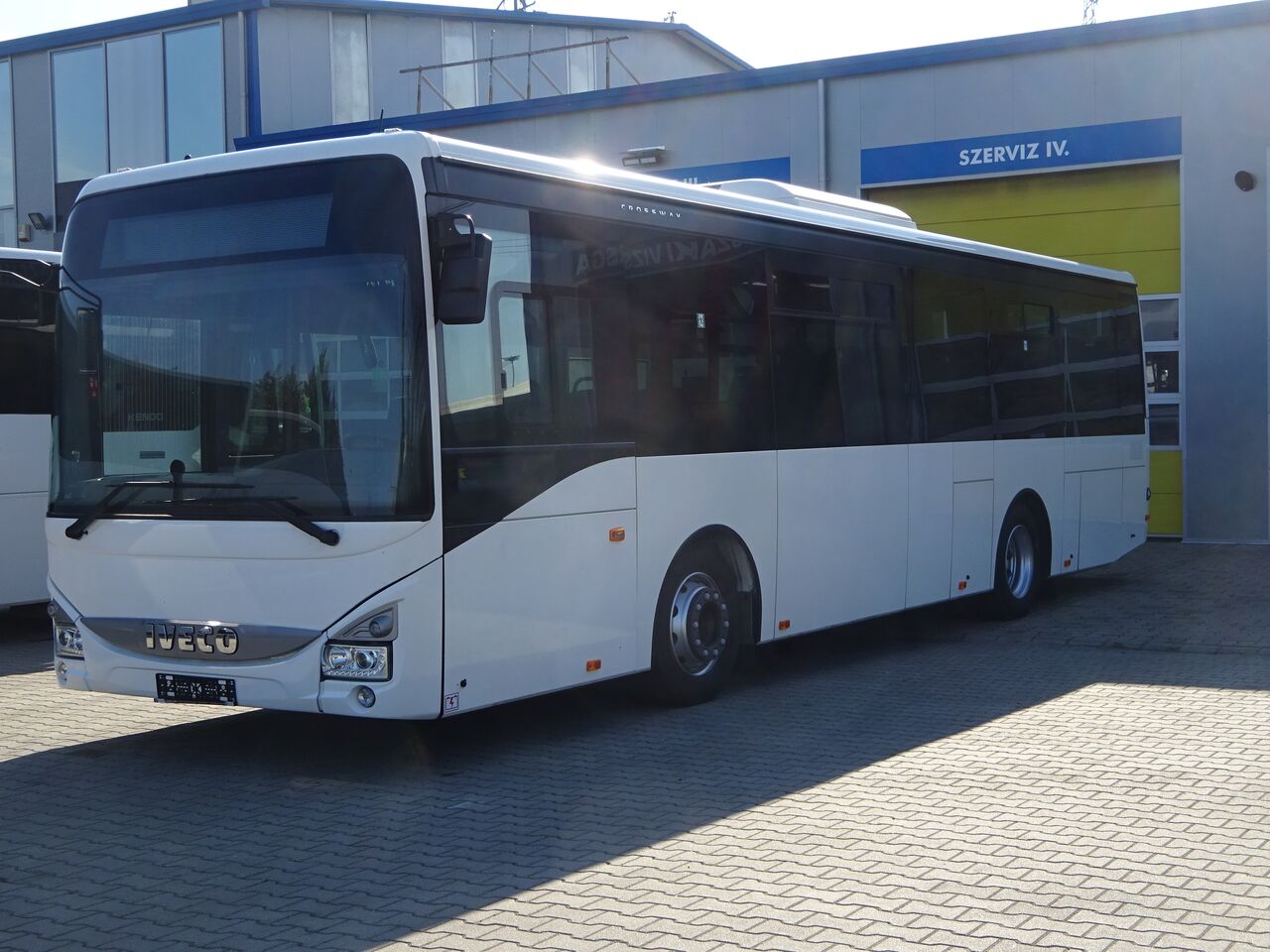IVECO CROSSWAY LOW ENTRY - Туристический автобус: фото 1 IVECO CROSSWAY LOW ENTRY - Туристический автобус: фото 1