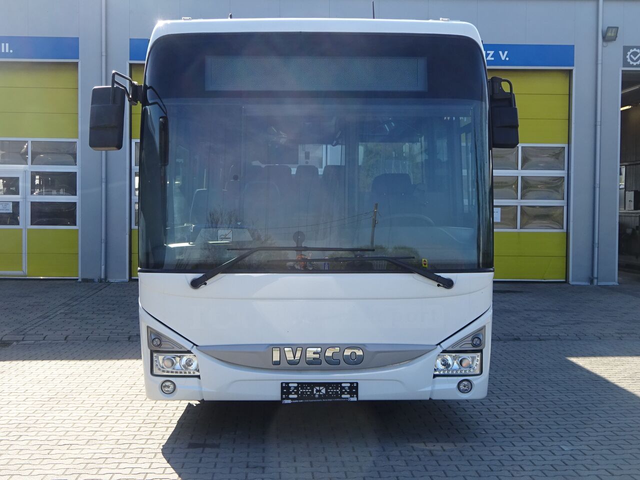 IVECO CROSSWAY LOW ENTRY - Туристический автобус: фото 2 IVECO CROSSWAY LOW ENTRY - Туристический автобус: фото 2