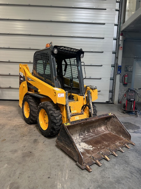 GEHL R135 - Мини-погрузчик с бортовым поворотом: фото 5 GEHL R135 - Мини-погрузчик с бортовым поворотом: фото 5