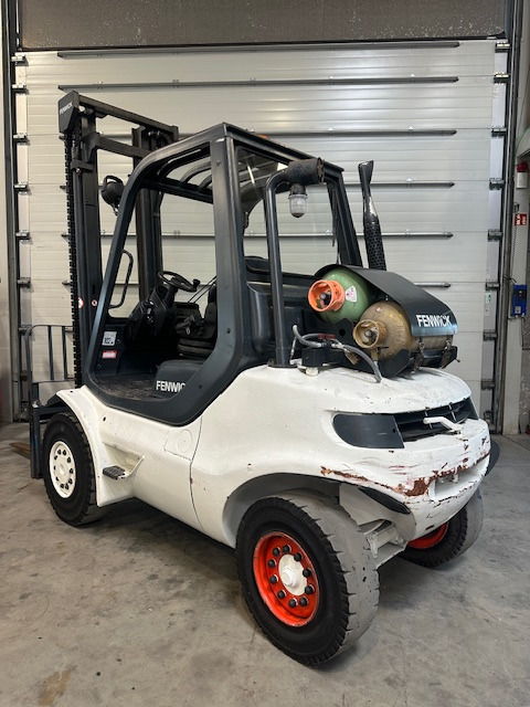 Linde H45T-04 3653 heures - Газовый погрузчик: фото 4 Linde H45T-04 3653 heures - Газовый погрузчик: фото 4