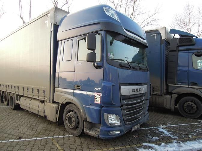 DAF XF Dropside - Тентованный грузовик: фото 2 DAF XF Dropside - Тентованный грузовик: фото 2