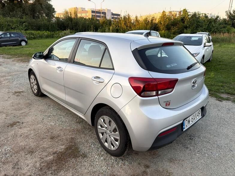 Kia Rio Kompakt - Легковой автомобиль: фото 3 Kia Rio Kompakt - Легковой автомобиль: фото 3