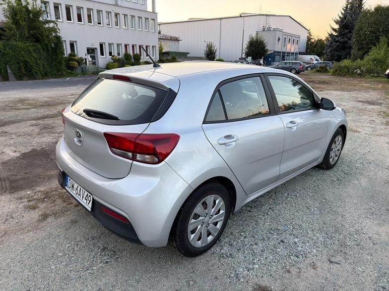 Kia Rio Kompakt - Легковой автомобиль: фото 5 Kia Rio Kompakt - Легковой автомобиль: фото 5