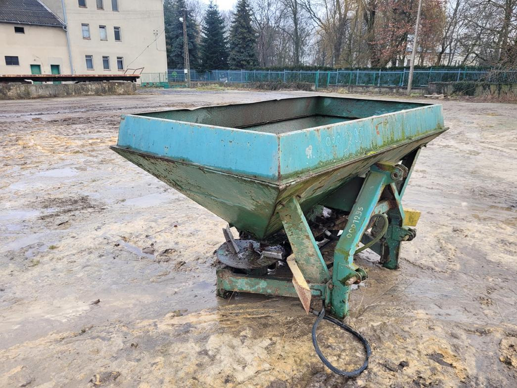 Unia Brzeg Rozsiewacze - Разбрасыватель удобрений: фото 1 Unia Brzeg Rozsiewacze - Разбрасыватель удобрений: фото 1
