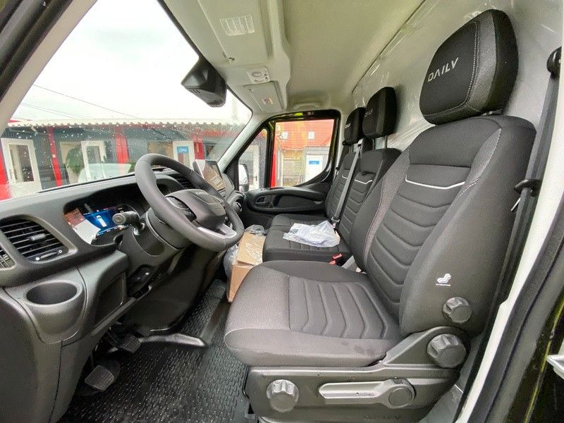 Iveco 35C18H - Цельнометаллический фургон: фото 4 Iveco 35C18H - Цельнометаллический фургон: фото 4